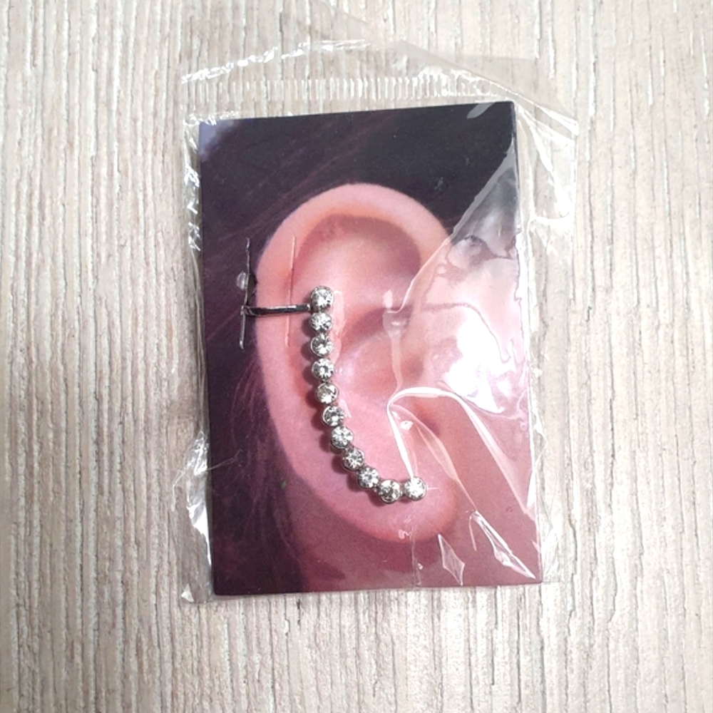 💎 *NEW* Bling Earring / Ear Cuff